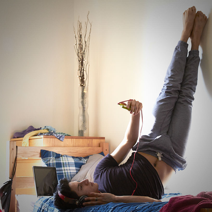 Dansçıları evlerinde fotoğrafladı!