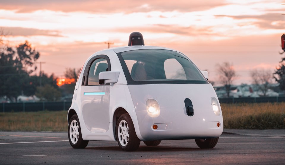 Google Car yayalarla konuşacak