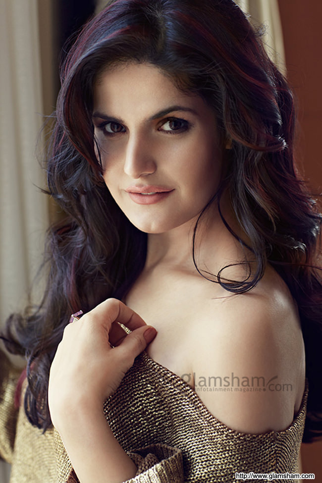 Hollywood aktristleri mi yoksa Bollywood aktristleri mi