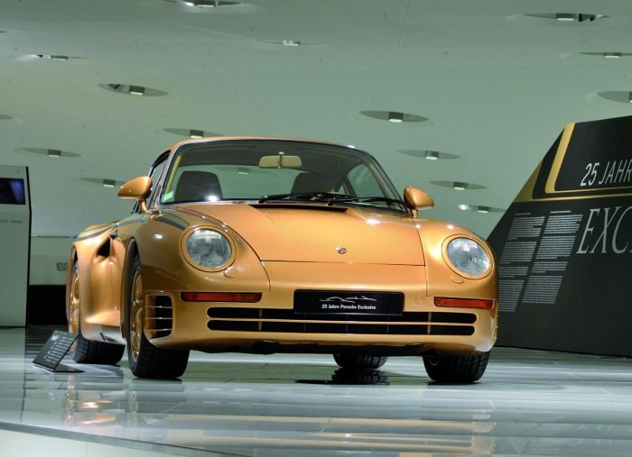 Teknoloji milyarderleri hangi otomobilleri kullanıyor?