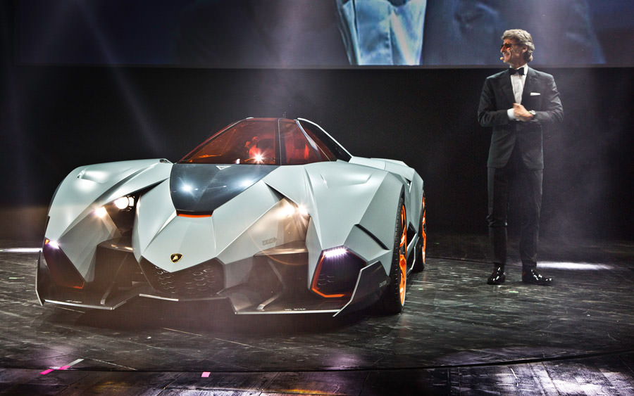 Lamborghini Egoista geliyor