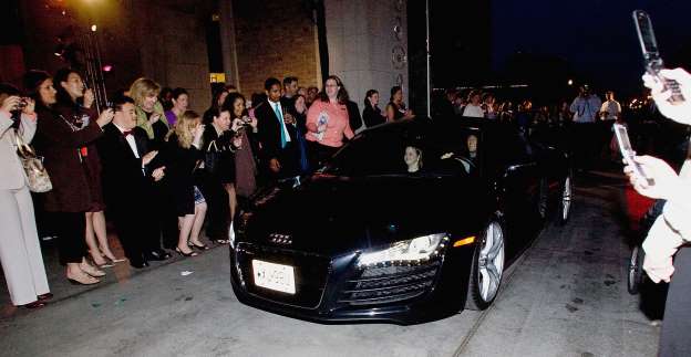 Yıldızların kendileri kadar değerli otomobilleri
