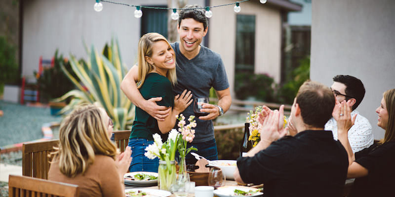 Kadınları her zaman etkileyen şık hareketler