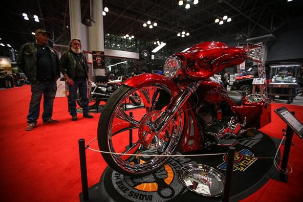 Motosiklet tutkunlarını buluşturan fuar