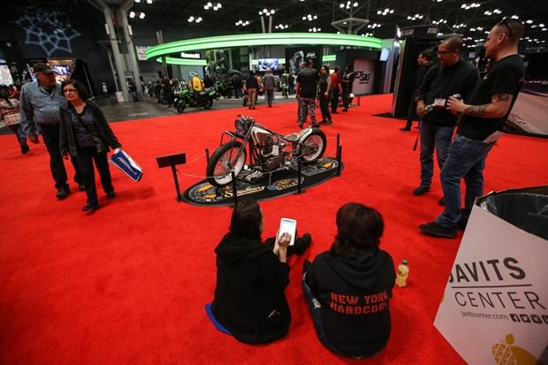 Motosiklet tutkunlarını buluşturan fuar