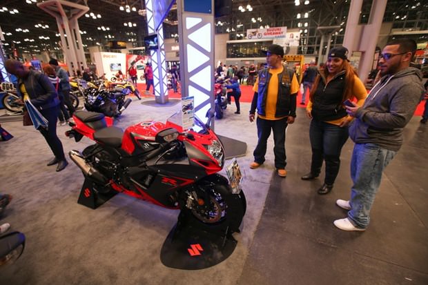 Motosiklet tutkunlarını buluşturan fuar