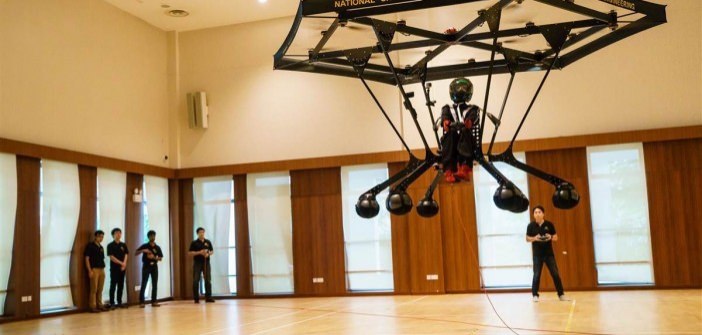 Dünyanın ilk insan taşıyan Drone'u Snowstorm!