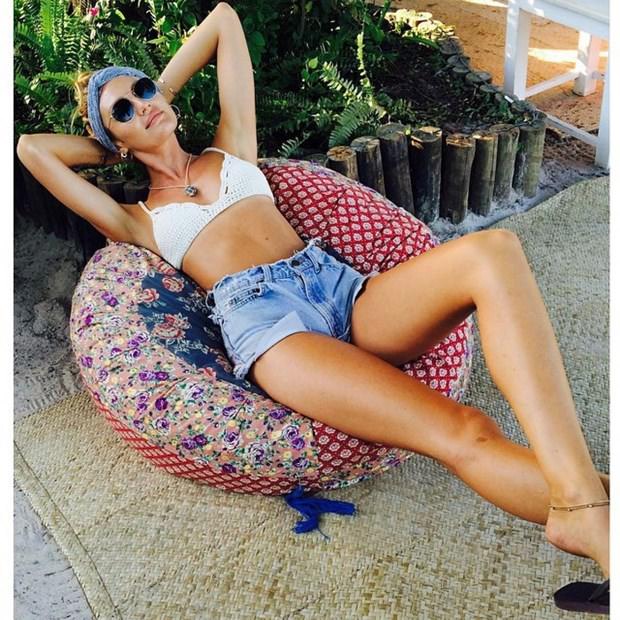 Victoria's Secret meleği Candice Swanepoel objektif karşısında