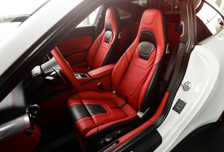 Porsche 911 Carrera 4S farklı yorum