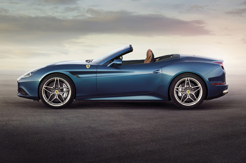 Ferrari araçlarını geri çağırıyor