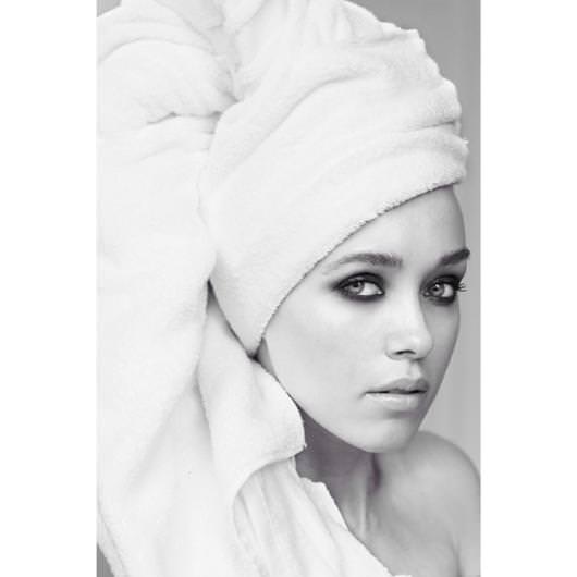 Ünlü güzeller banyodan çıkınca