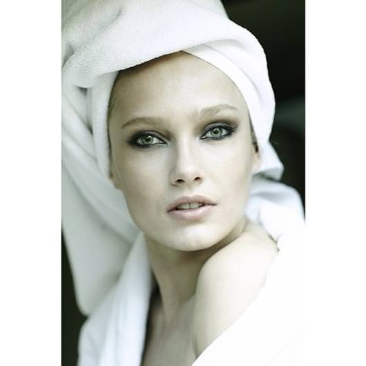 Ünlü güzeller banyodan çıkınca