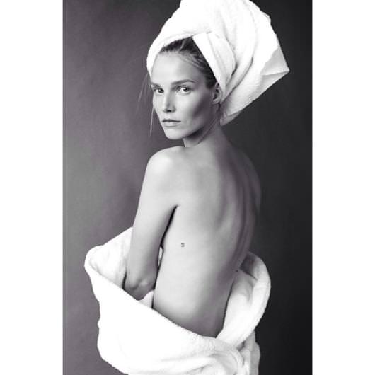 Ünlü güzeller banyodan çıkınca