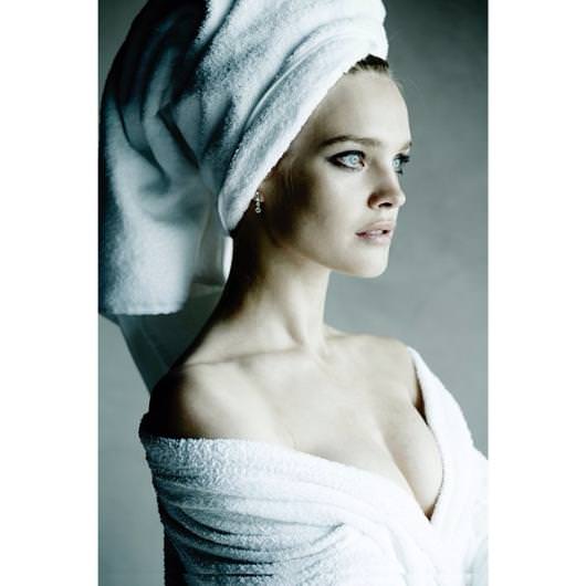 Ünlü güzeller banyodan çıkınca