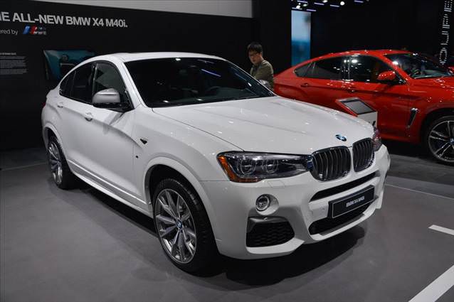 En güçlü BMW X4 de Detroit'de