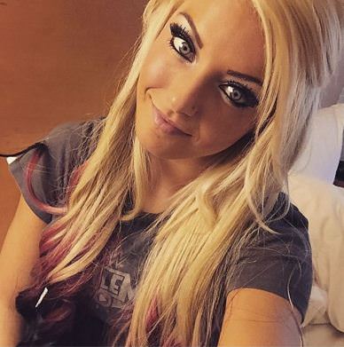 Amerikan Güreşi Aleminin En Güzel ve En Seksi 18 Kadın Güreşçisi