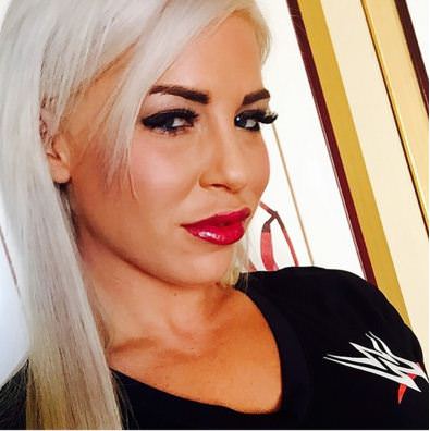 Amerikan Güreşi Aleminin En Güzel ve En Seksi 18 Kadın Güreşçisi