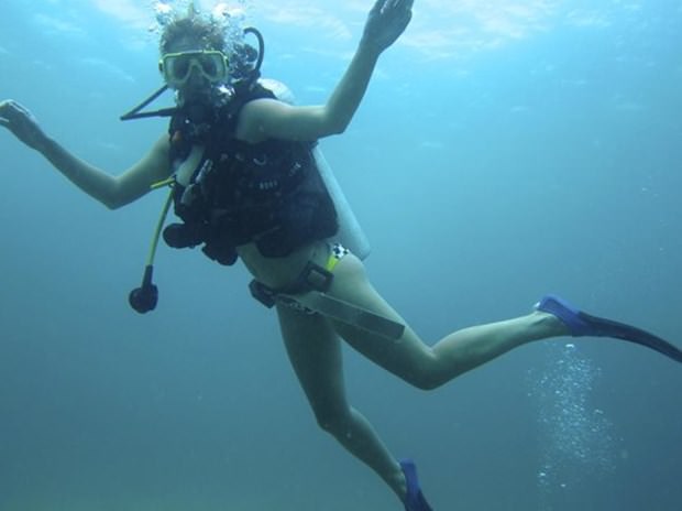 Tek kuruş harcamadan dünyayı dolaşıyor