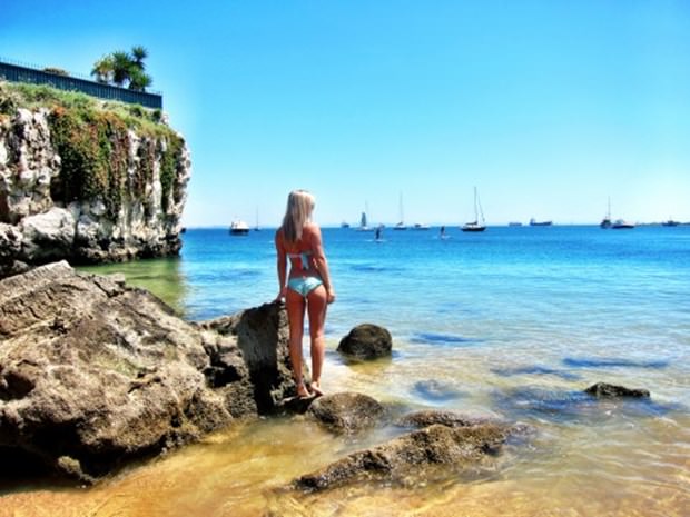 Tek kuruş harcamadan dünyayı dolaşıyor