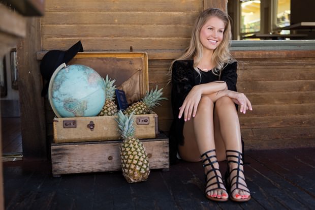 Tek kuruş harcamadan dünyayı dolaşıyor