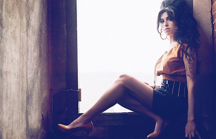 Sevdiğiniz ünlülerin hiç boylarını merak ettiniz mi?