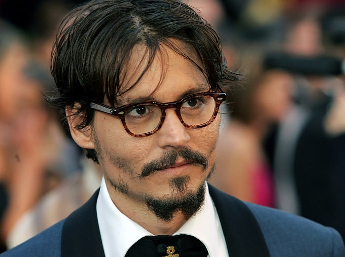 Sevdiğiniz ünlülerin hiç boylarını merak ettiniz mi?