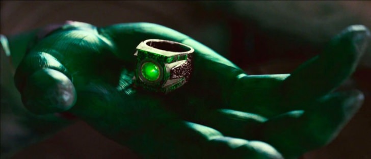 Ünlü oyuncuların setten alıp götürdükleri hatıralık eşyalar