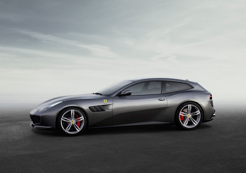 Karşınızda Ferrari GTC4 Lusso!