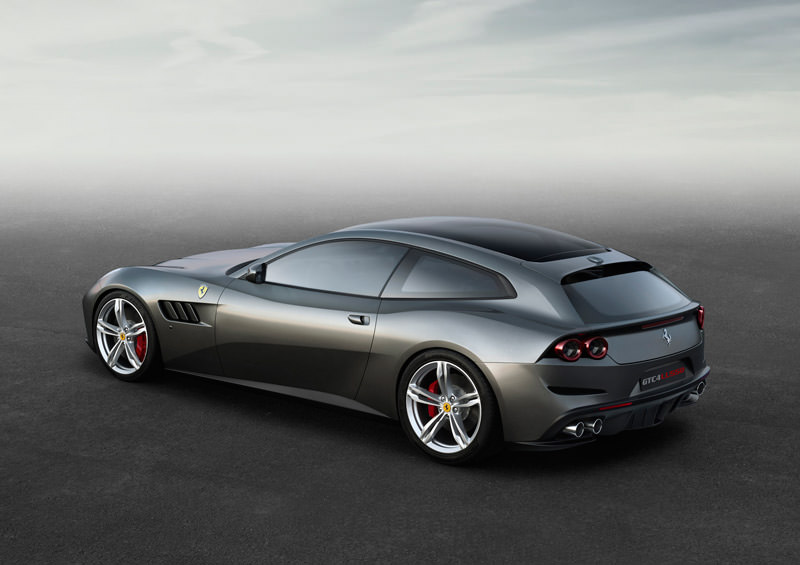 Karşınızda Ferrari GTC4 Lusso!