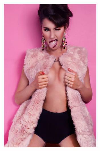 Mankenlik kariyeri basketbolun önüne geçti