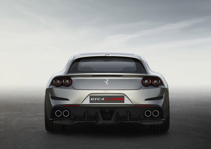 Karşınızda Ferrari GTC4 Lusso!