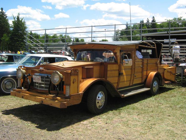 Tasarımlarına hayran kalacağınız 25 muhteşem ahşap araba