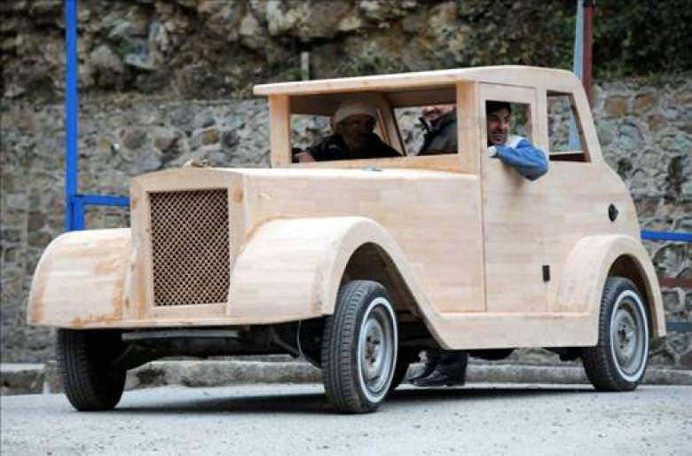 Tasarımlarına hayran kalacağınız 25 muhteşem ahşap araba