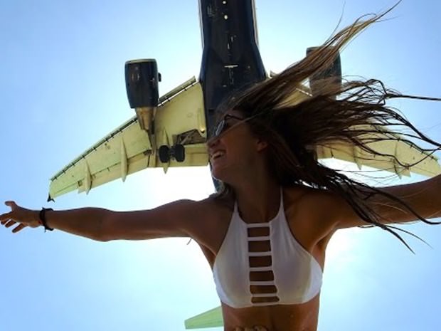 Beş kuruş ödemeden dünyayı geziyorlar