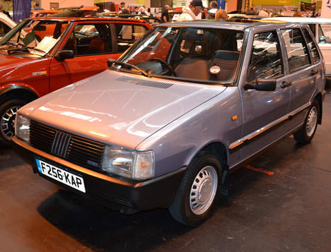 Üretimi devam eden en eski otomobiller