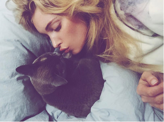 Instagram'da farklı bir güzel: Elsa Hosk