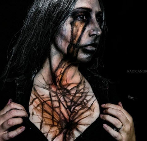 Bu kadından korkulur