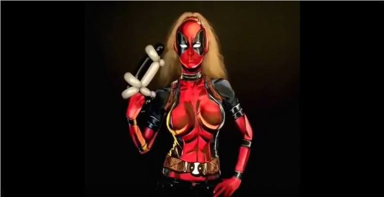 Vücudunu boyayıp kendini çizgi kahramanlara dönüştüren manken