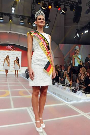 2016 Almanya güzeli Lena Bröder