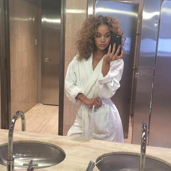 Jasmine Sandersi Instagram'da şaşkına çevirdi