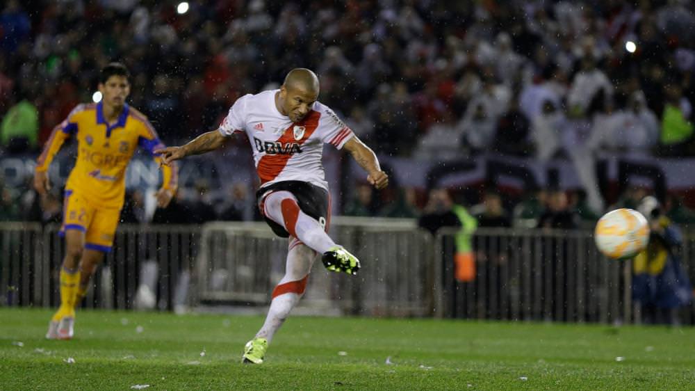 2015 yılı dünyanın en iyi 100 futbolcusu