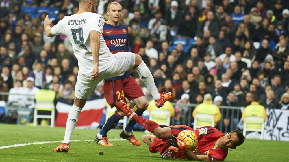 2015 yılı dünyanın en iyi 100 futbolcusu