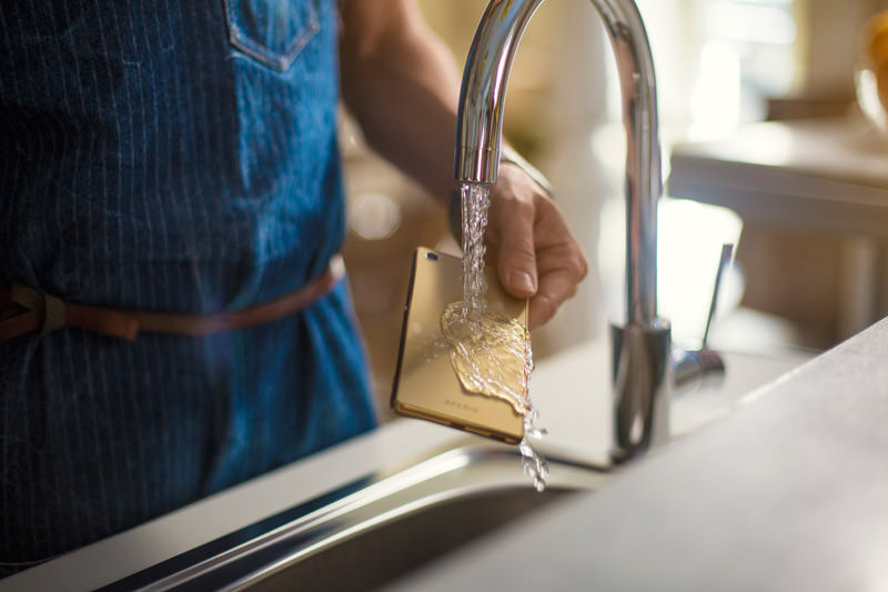 Su geçirmez akıllı telefonlar