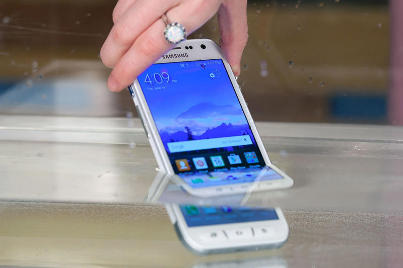 Su geçirmez akıllı telefonlar