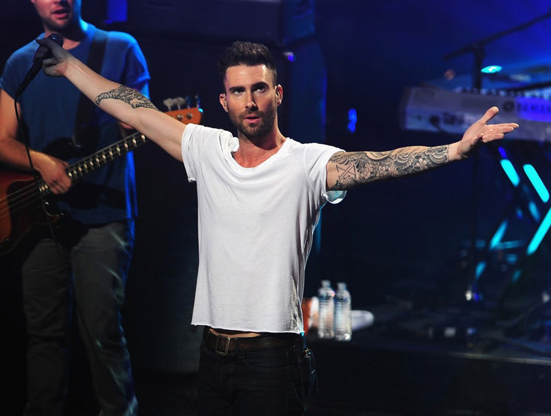 Erkekler için zamanı asla geçmeyen giyim kuşam önerileri