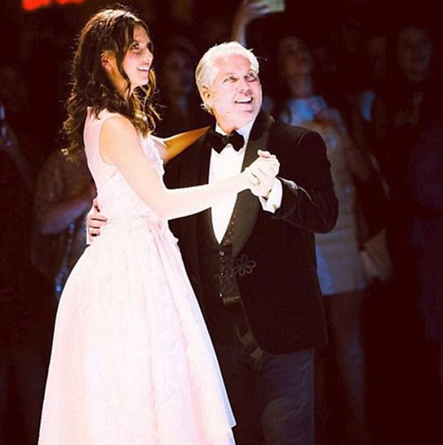 15 yaşında 6 milyon dolarlık doğum günü kutlayan kız:  Maya Henry