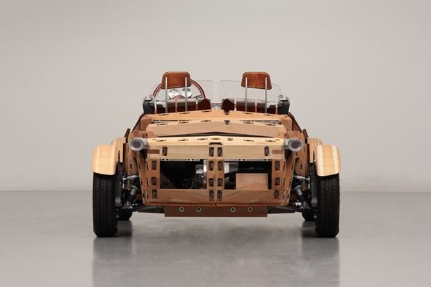 Ahşaptan otomobil Toyota Setsuna