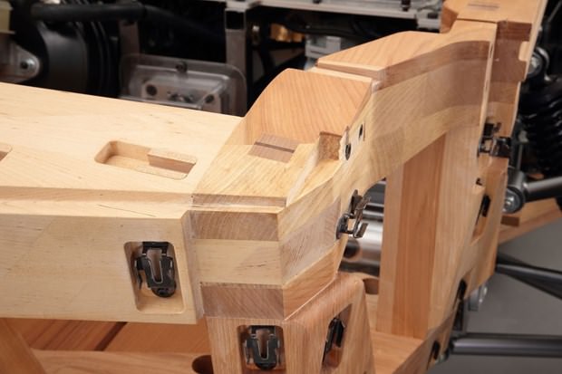 Ahşaptan otomobil Toyota Setsuna