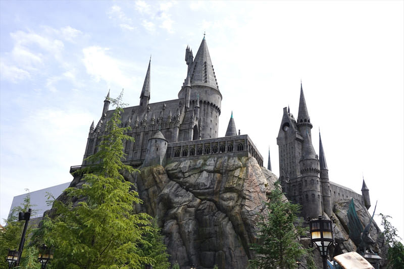 Merakla beklenen Harry Potter parkı açıldı!