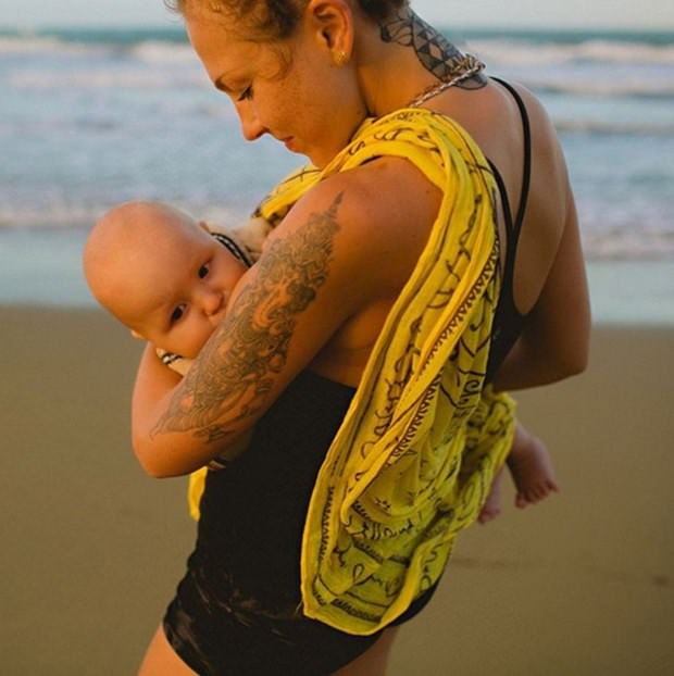 Instagram'ın yeni fenomenleri: Modern hippi aile